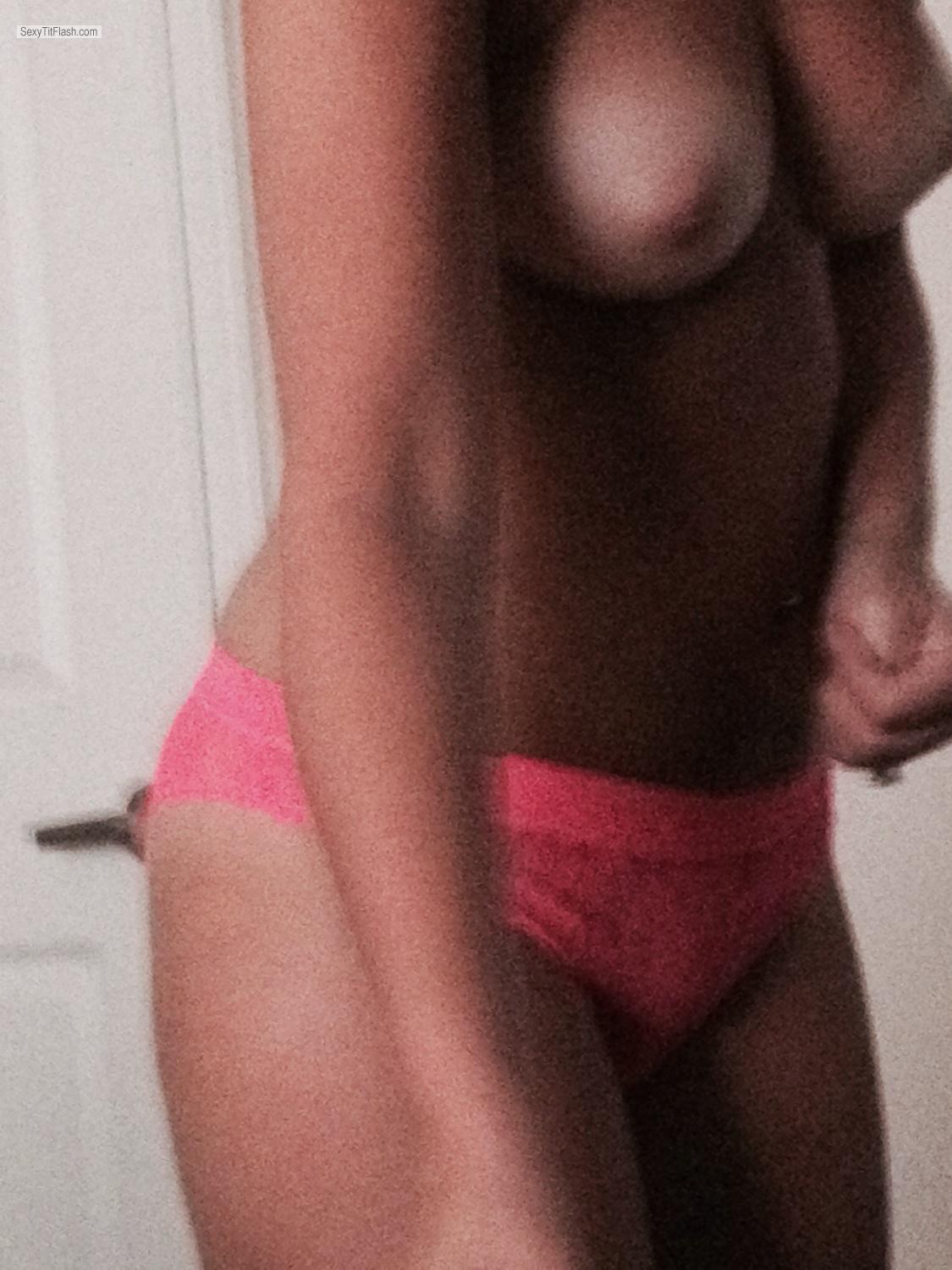 Tit Flash: Medium Tits By IPhone - Morning from United States